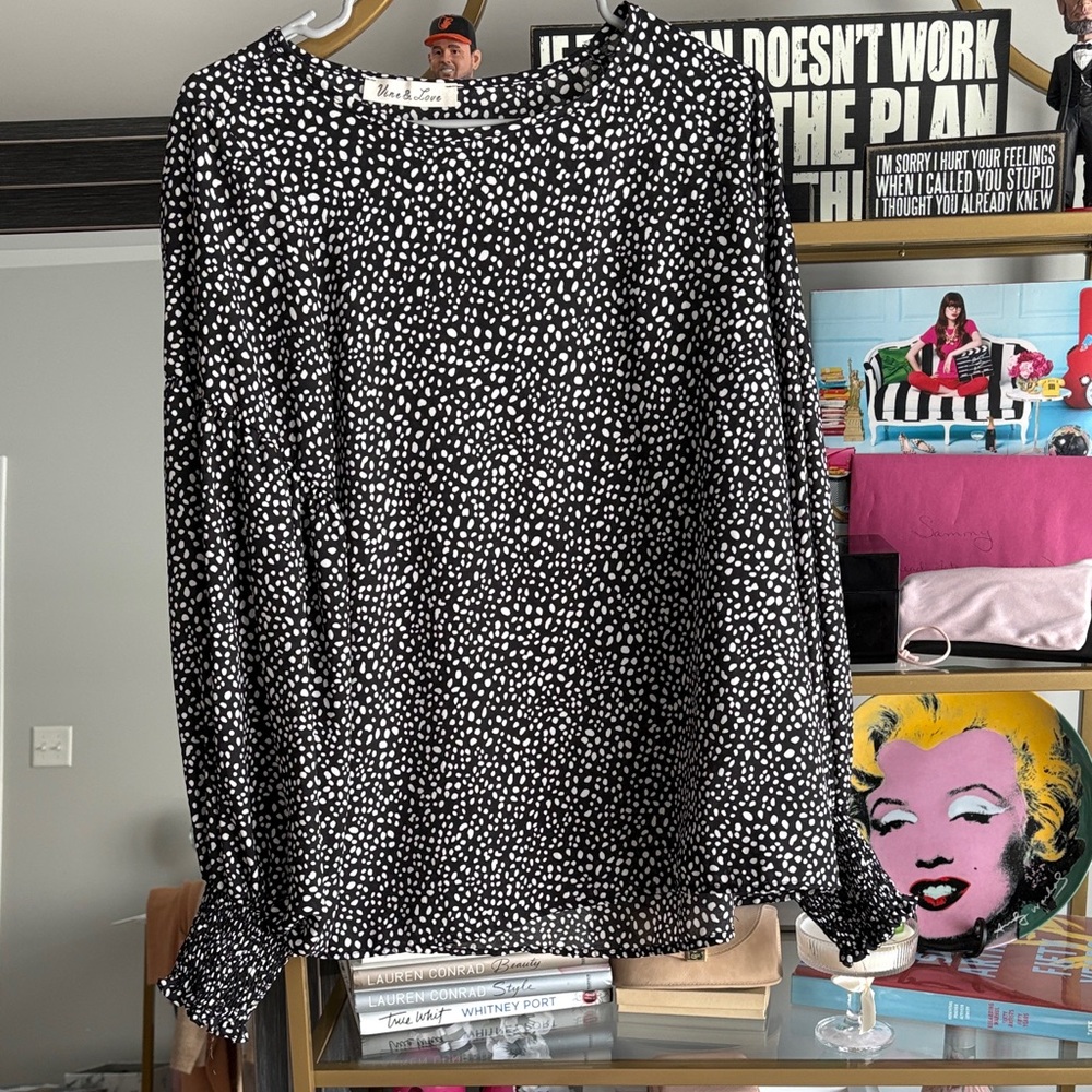 Vine & Love Black and White Patterned Blouse